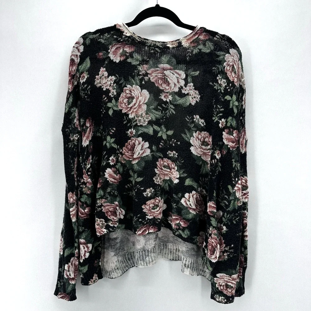 Show Me Your Mumu Bonfire Floral Sweater Size M Loose Knit Black‎ Pink Romantic